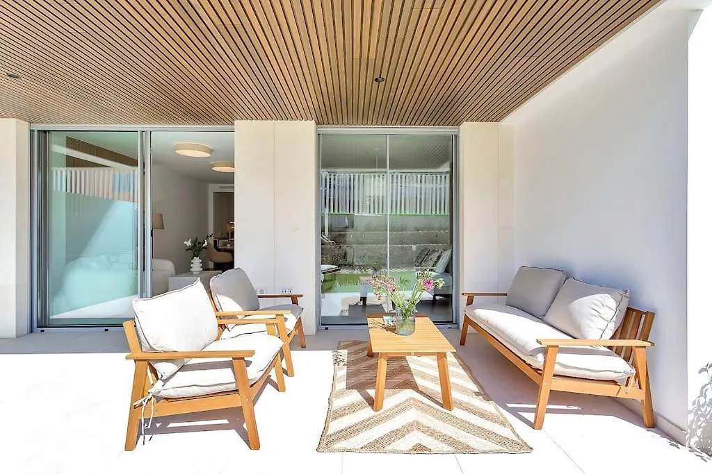 Beachside Retreat In Elviria, Near All Amenities! Marbella Apartment