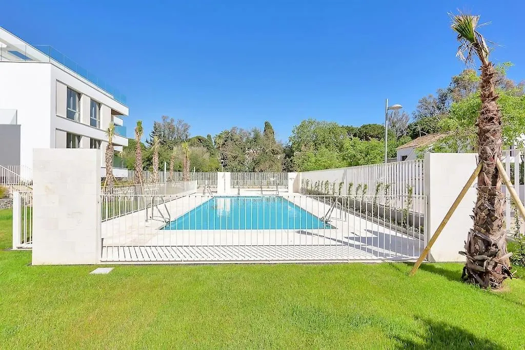 Apartment Beachside Retreat In Elviria, Near All Amenities! Marbella Spain