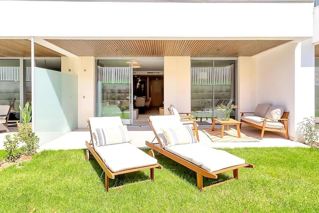 Beachside Retreat In Elviria, Near All Amenities! contacts